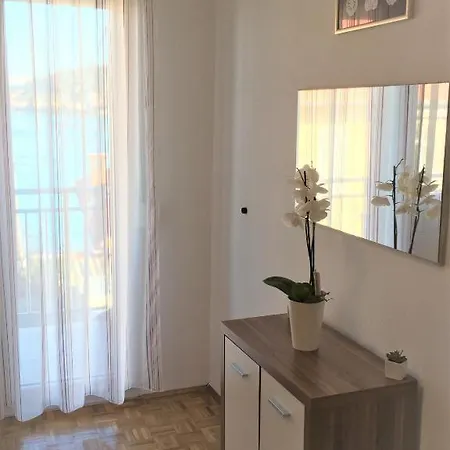 Apartment Cosy On The - *