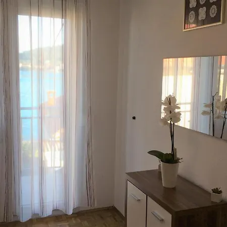 Apartment Cosy On The - *