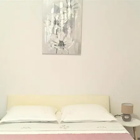 Cosy On The - *